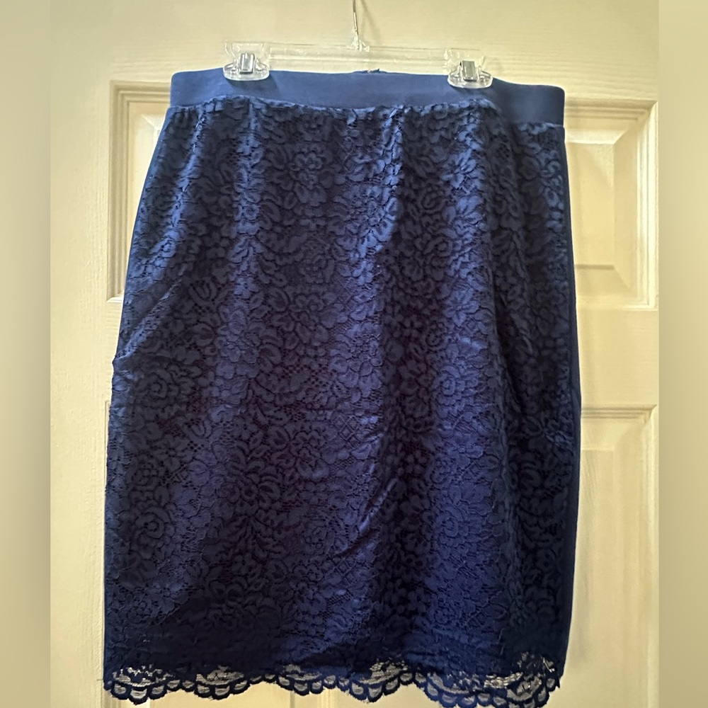 ⭐️New Blue Lace Pencil Skirt